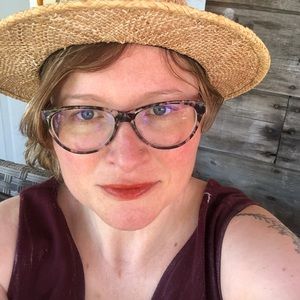 Meet your Posher, Janelle